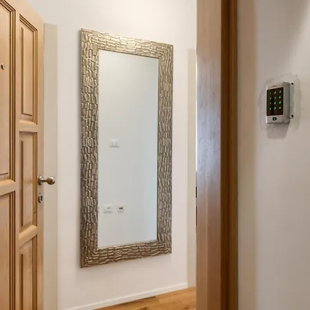 Deluxe Antonija דירה פורץ