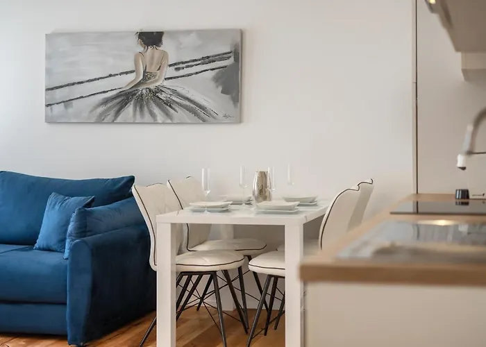 Deluxe Antonija Porec